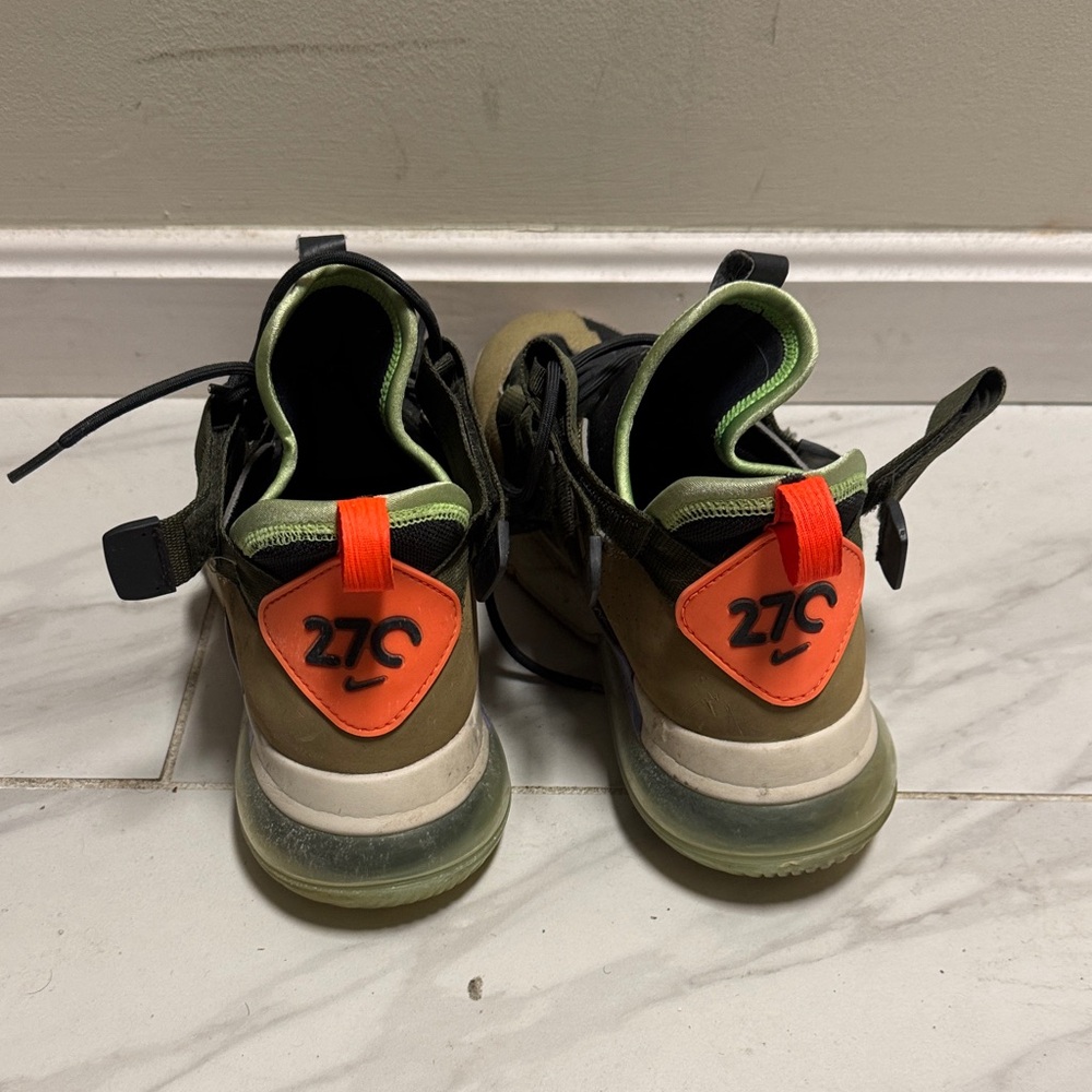 Nike Men Air Edge 270 - Picture 3 of 4
